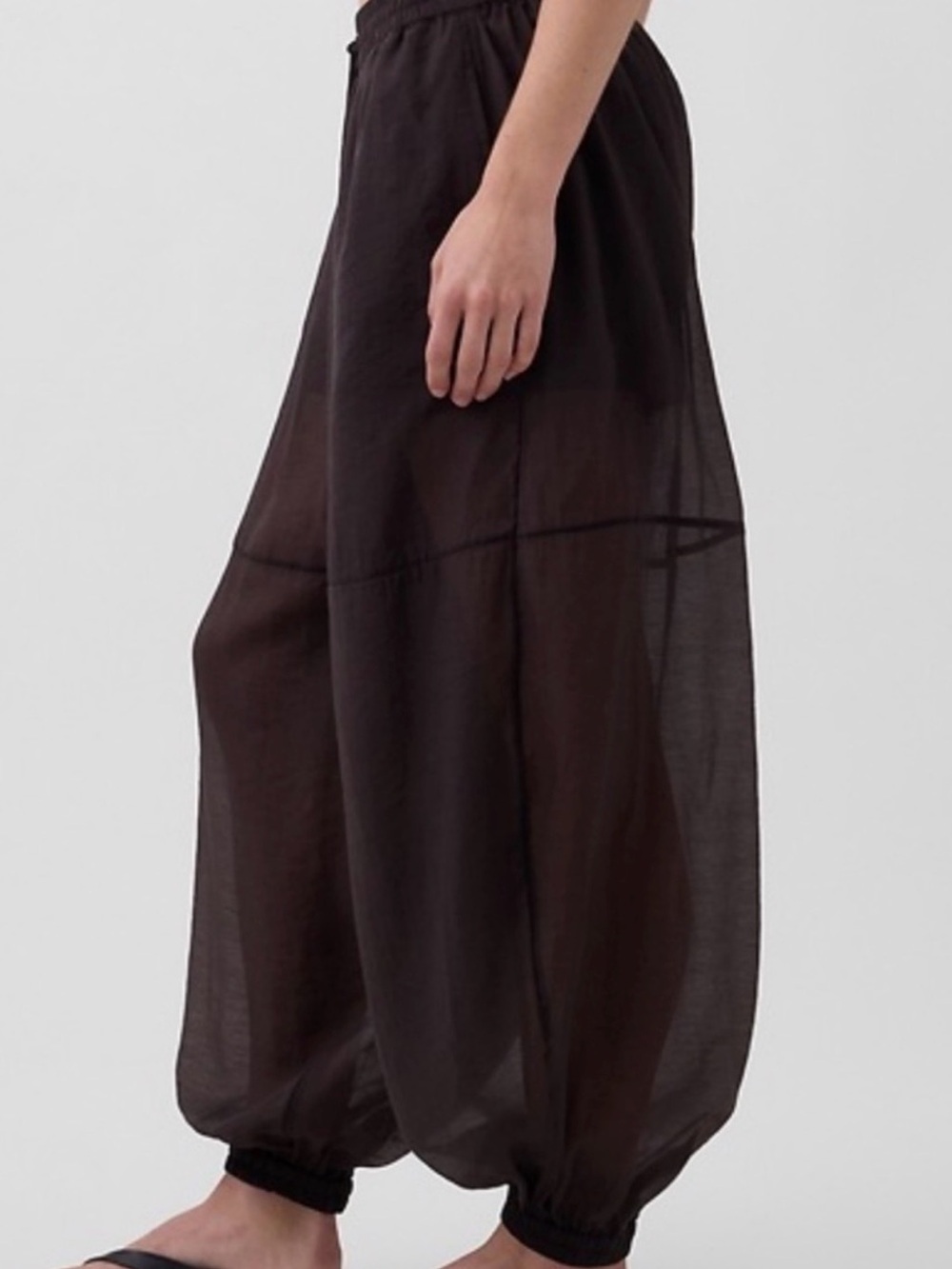 Woman’s knit wide leg pants by Gap